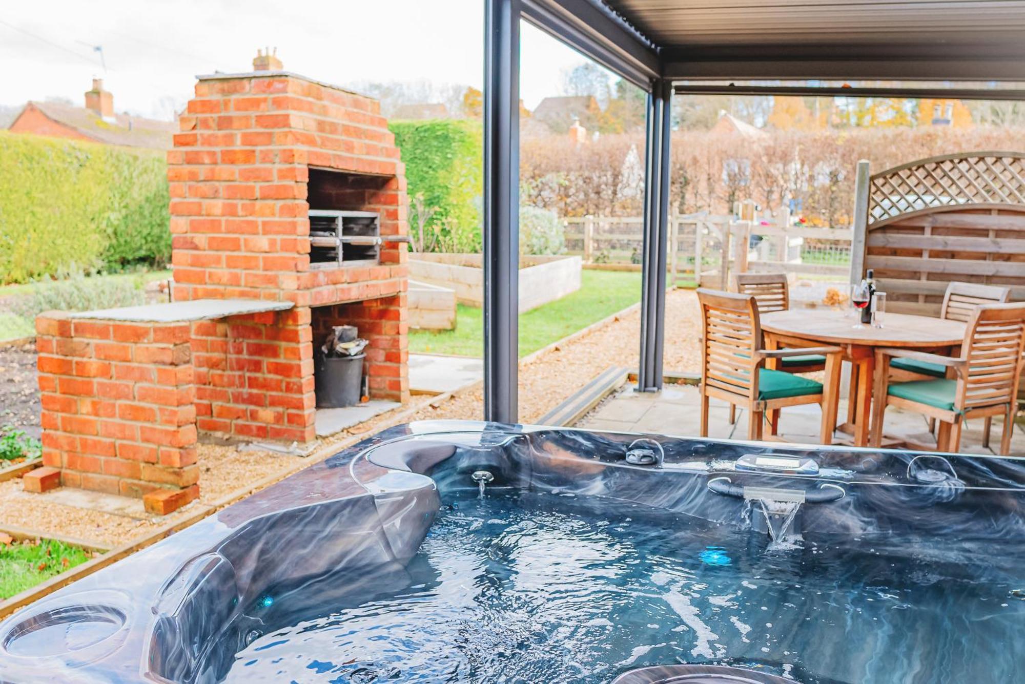 Cottage With Hot Tub - Near Cheltenham And Tewkesbury Экстерьер фото